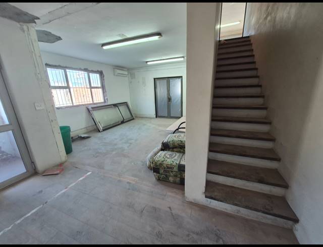 2,350M² FACTORY TO LET IN MAITLAND